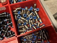 Grote partij pneumatische koppelingen, slangen en armaturen - afbeelding 65 van  191
