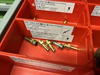 Grote partij pneumatische koppelingen, slangen en armaturen - afbeelding 107 van  191