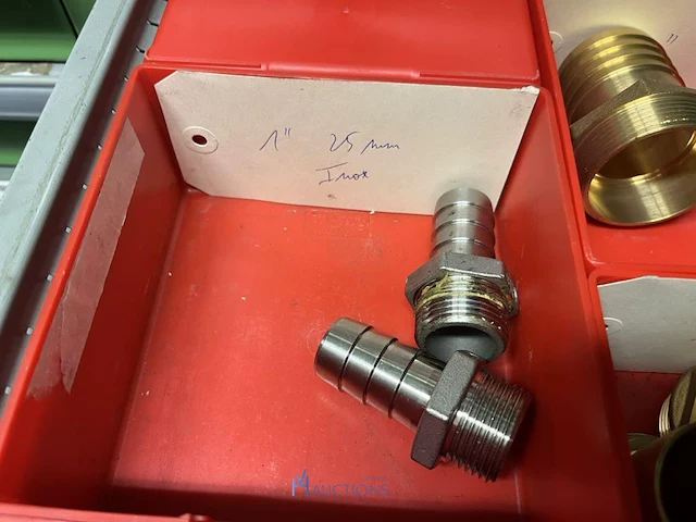 Grote partij pneumatische koppelingen, slangen en armaturen - afbeelding 121 van  191