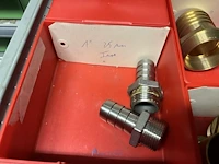 Grote partij pneumatische koppelingen, slangen en armaturen - afbeelding 121 van  191