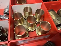 Grote partij pneumatische koppelingen, slangen en armaturen - afbeelding 131 van  191