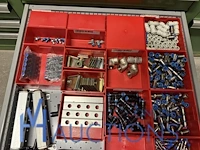 Grote partij pneumatische koppelingen, slangen en armaturen - afbeelding 126 van  191