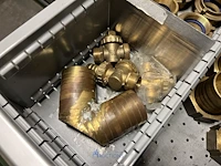 Grote partij pneumatische koppelingen, slangen en armaturen - afbeelding 147 van  191