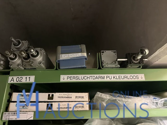 Grote partij pneumatische ventielen en ventieleilanden - afbeelding 79 van  193
