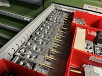 Grote partij pneumatische ventielen en ventieleilanden - afbeelding 107 van  193