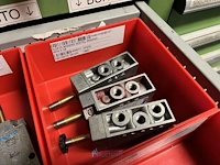 Grote partij pneumatische ventielen en ventieleilanden - afbeelding 123 van  193