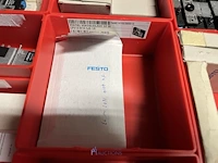 Grote partij pneumatische ventielen en ventieleilanden - afbeelding 189 van  193