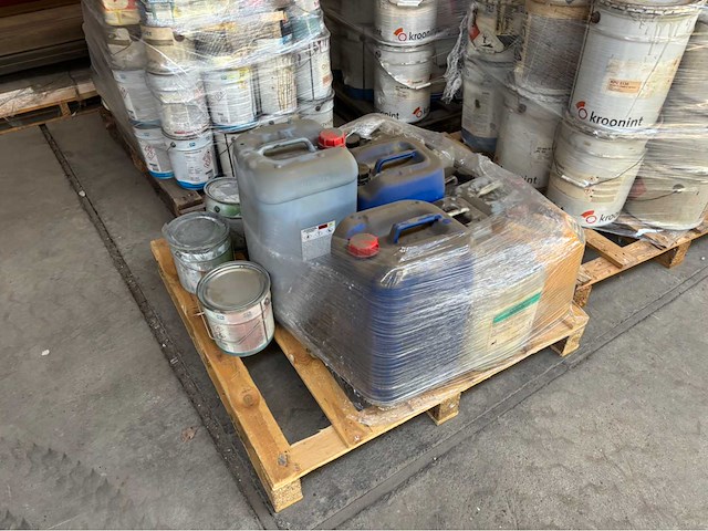 Grote partij professionele verf, coatings & vloeistoffen – ca. 10 pallets - afbeelding 21 van  29