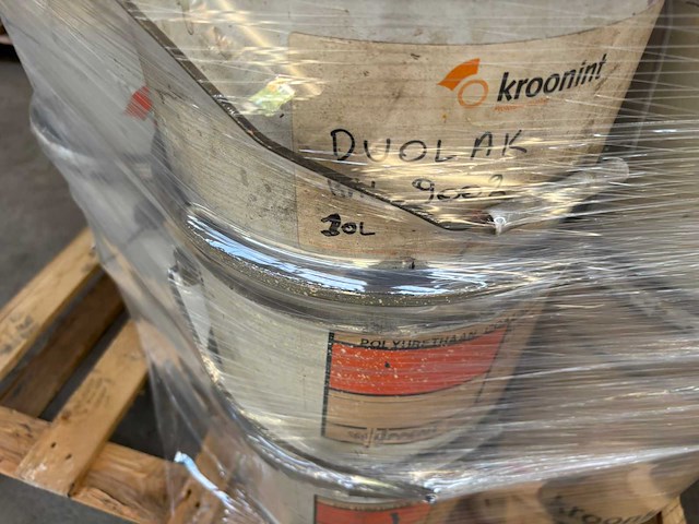 Grote partij professionele verf, coatings & vloeistoffen – ca. 10 pallets - afbeelding 27 van  29