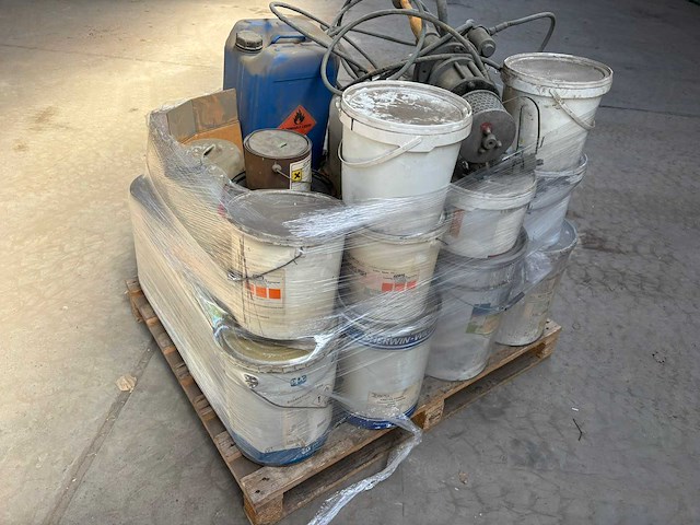 Grote partij professionele verf, coatings & vloeistoffen – ca. 10 pallets - afbeelding 29 van  29