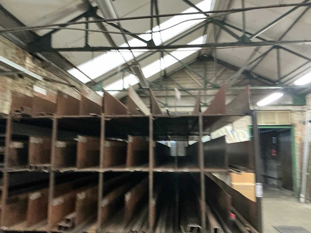 Grote partij profielstaal - afbeelding 8 van  9