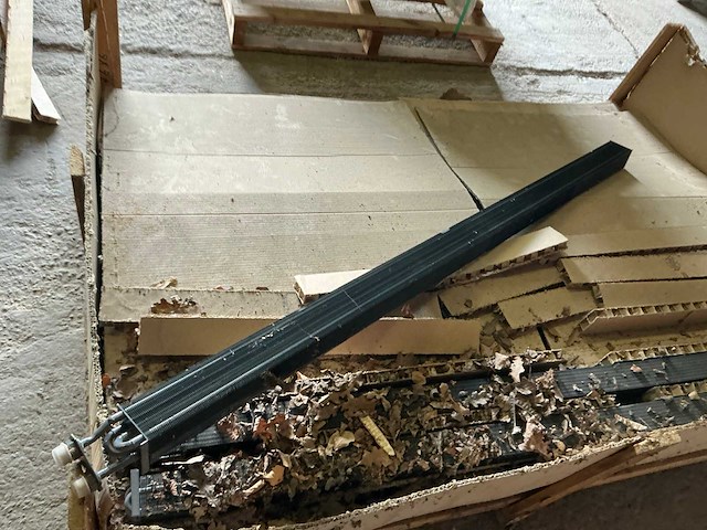 Grote partij radiatoren met koper vanbinnen - afbeelding 1 van  10