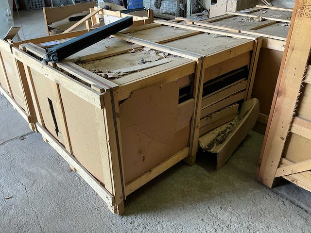 Grote partij radiatoren - afbeelding 5 van  5