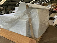 Grote partij reclamepanelen, logo’s, lichtbakken - afbeelding 14 van  18