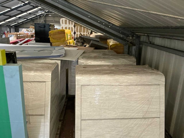 Grote partij reclamepanelen, logo’s, lichtbakken - afbeelding 16 van  18