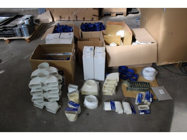 Grote partij renson ventilatie - afbeelding 1 van  21