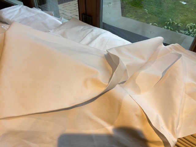 Grote partij restaurantlinnen - afbeelding 2 van  2