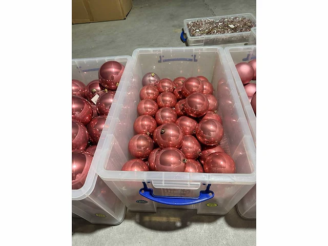 Grote partij roze en rode kerstdecoratie, diverse soorten - afbeelding 7 van  18