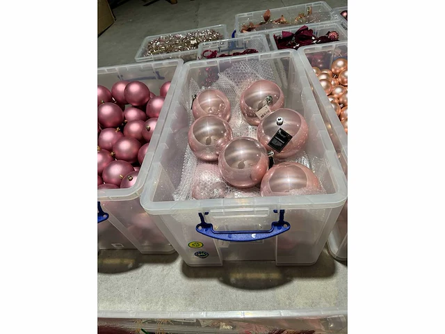 Grote partij roze en rode kerstdecoratie, diverse soorten - afbeelding 4 van  27