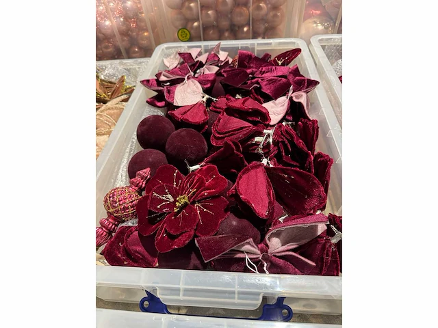 Grote partij roze en rode kerstdecoratie, diverse soorten - afbeelding 10 van  27