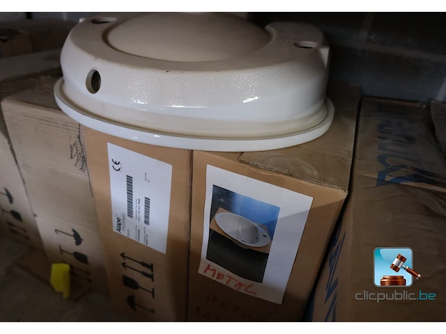Grote partij sanitair en accessoires - afbeelding 11 van  21