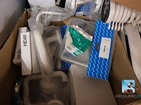 Grote partij sanitair en accessoires - afbeelding 17 van  21