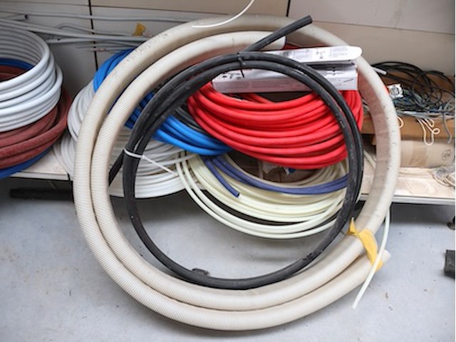 Grote partij sanitair - afbeelding 4 van  7