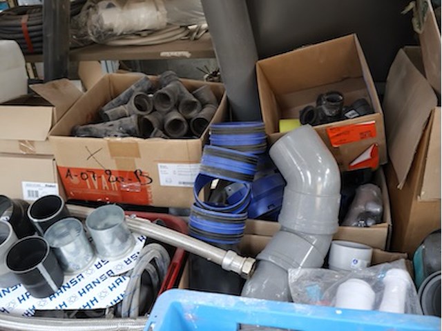 Grote partij sanitair - afbeelding 11 van  13