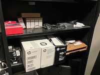 Grote partij schermen en it kabels en accessoires (eerste verdiep) - afbeelding 6 van  7