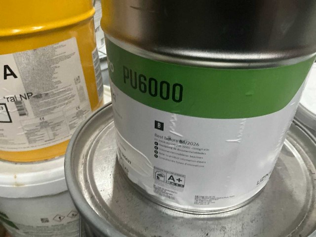 Grote partij schildersbenodigdheden - afbeelding 5 van  23