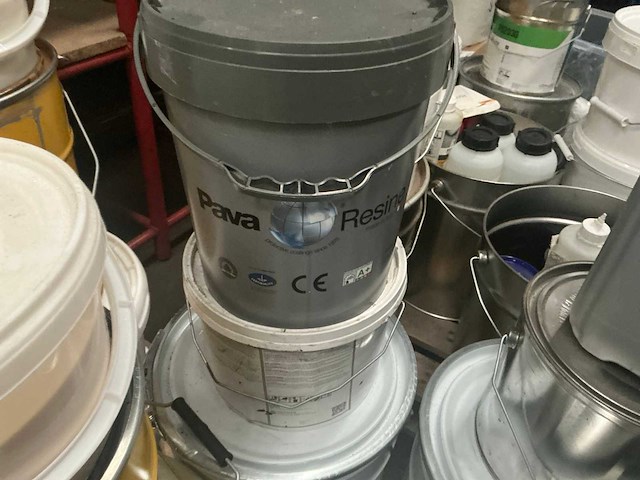 Grote partij schildersbenodigdheden - afbeelding 6 van  23