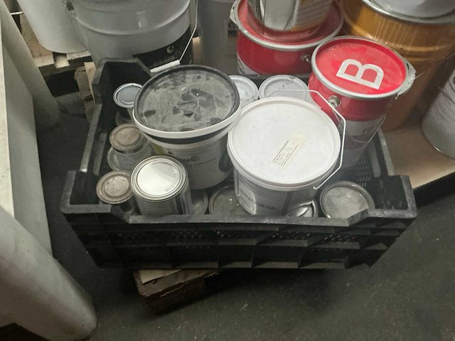 Grote partij schildersbenodigdheden - afbeelding 10 van  23