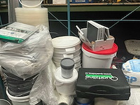 Grote partij schildersbenodigdheden - afbeelding 19 van  23