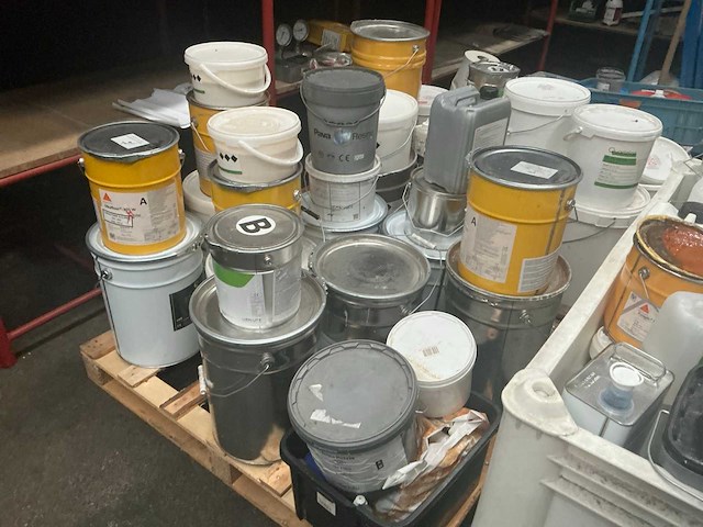 Grote partij schildersbenodigdheden - afbeelding 3 van  23