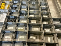 Grote partij schroefjes en onderdelen voor bodys en draaibeitels - afbeelding 4 van  14