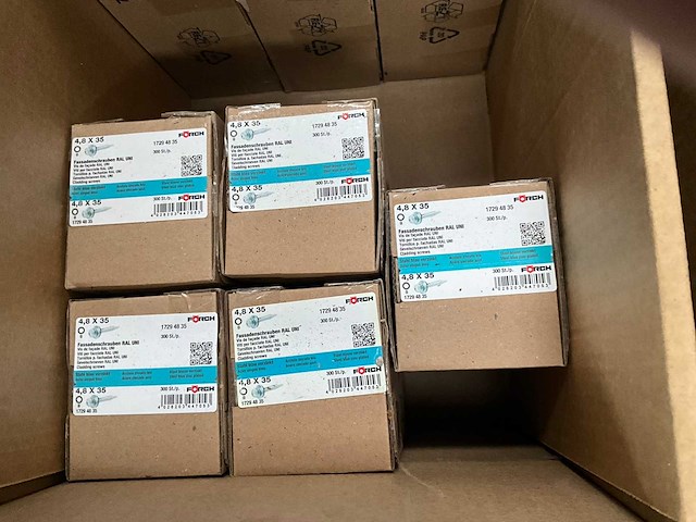 Grote partij schroeven, afdekplaatjes en sealplaatjes - afbeelding 11 van  25