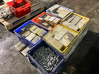 Grote partij schroeven - afbeelding 2 van  6