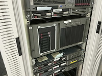 Grote partij servers - afbeelding 3 van  18