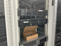 Grote partij servers - afbeelding 6 van  18