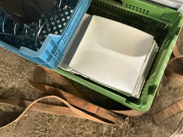 Grote partij servies en glaswerk - afbeelding 8 van  11