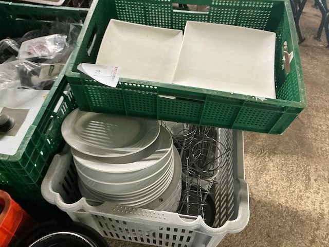 Grote partij servies en glaswerk - afbeelding 9 van  11