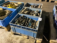 Grote partij spanbandratels - afbeelding 3 van  4