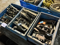 Grote partij spanbandratels - afbeelding 4 van  4