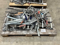 Grote partij spanvijzen - afbeelding 1 van  2