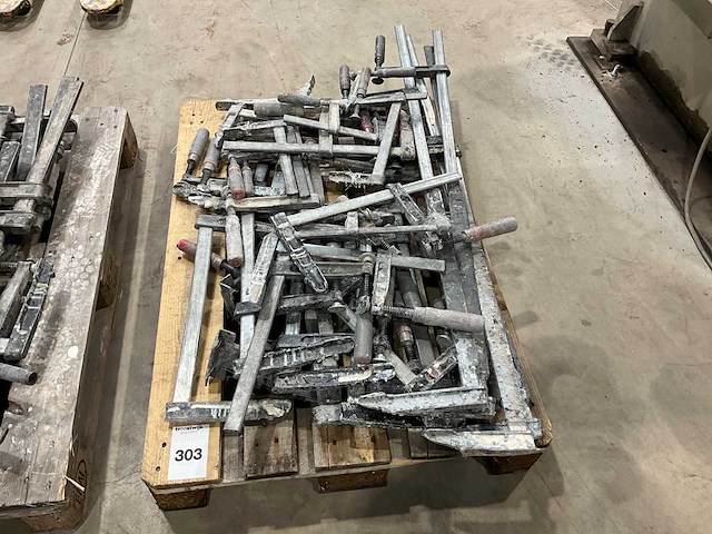 Grote partij spanvijzen - afbeelding 1 van  2