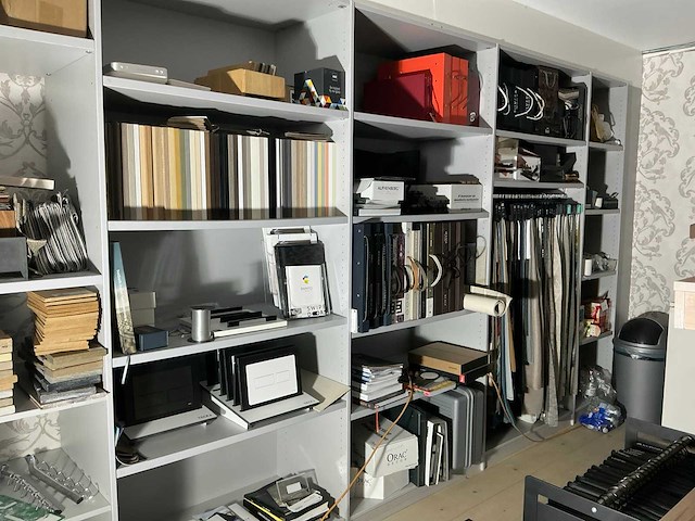 Grote partij stalen en demo materiaal - afbeelding 1 van  9