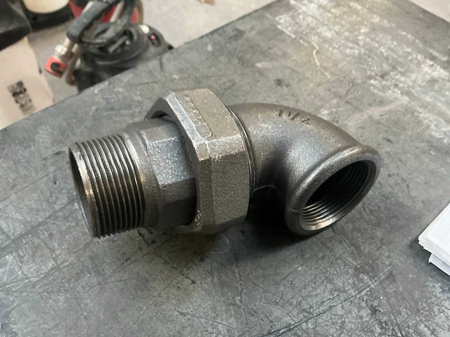 Grote partij stalen schroefkoppelingen - afbeelding 4 van  17