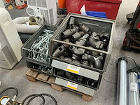 Grote partij stalen schroefkoppelingen - afbeelding 1 van  17