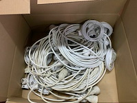 Grote partij stekkerdozen en verlangkambels - afbeelding 5 van  5