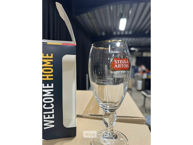 Grote partij stellaglazen op voet - afbeelding 4 van  5